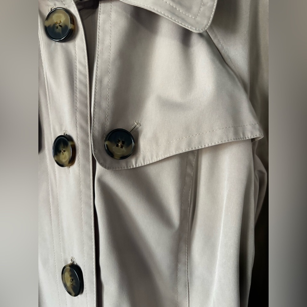 London Fog Classic Belted Trench Coat Khaki Large - Picture 10 of 14